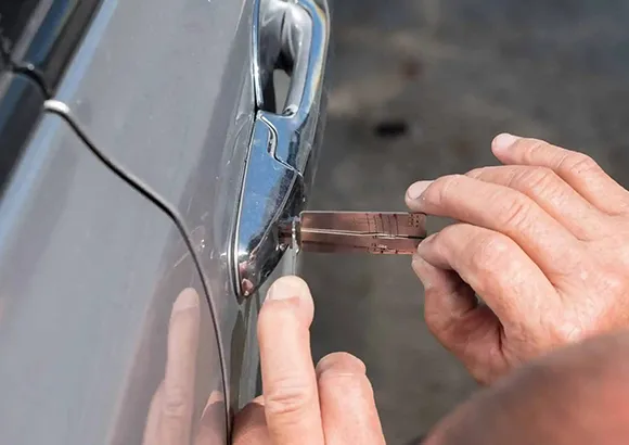 Expert car locksmith services in Tigard, OR for lost keys, lockouts, and ignition repairs on all vehicles.