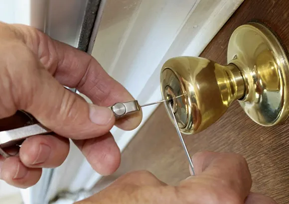 Milwaukie, OR trusted locksmith providing expert lock rekey services for residential and commercial needs.